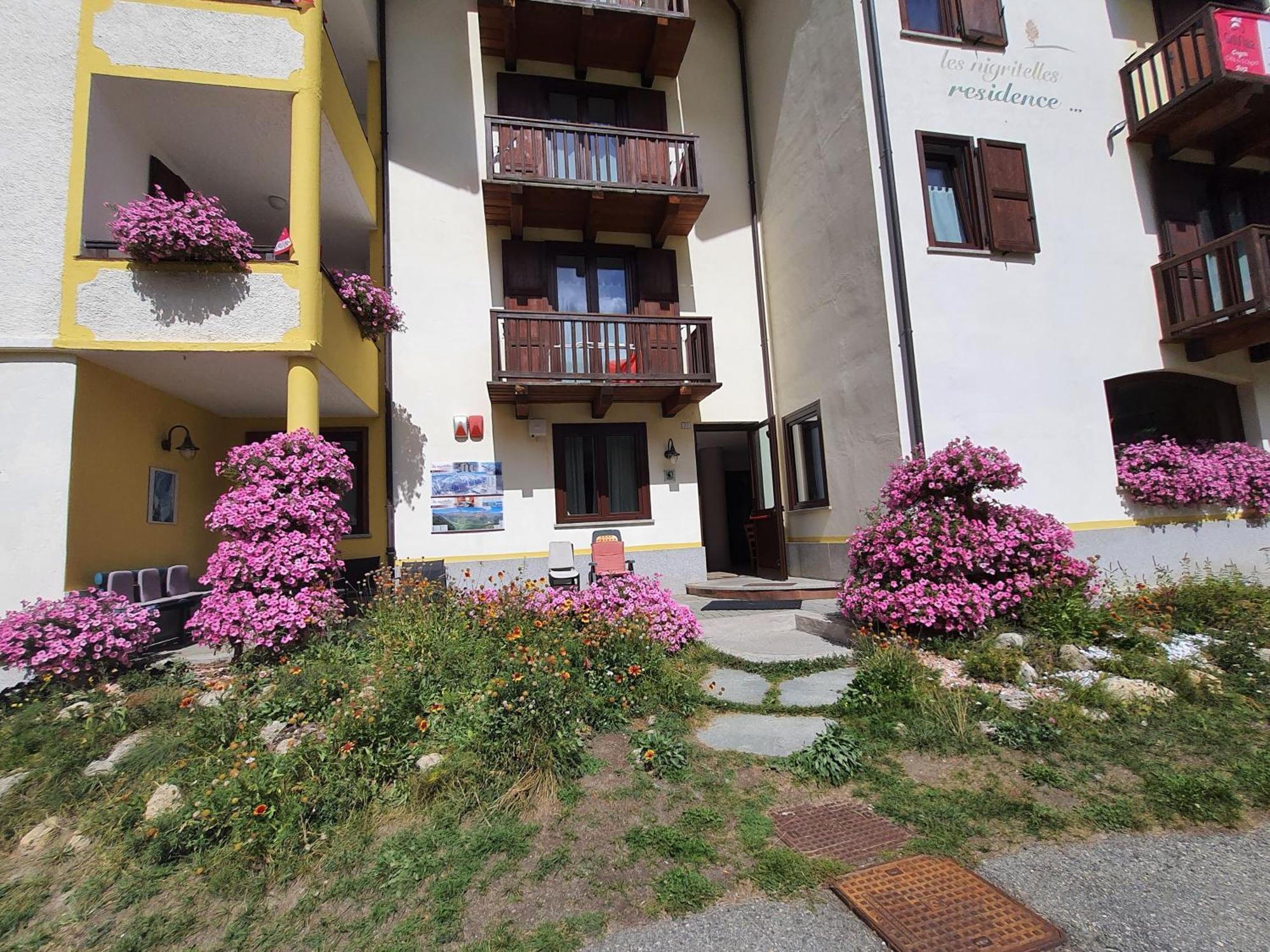 Residence Les Nigritelles Когне Екстериор снимка